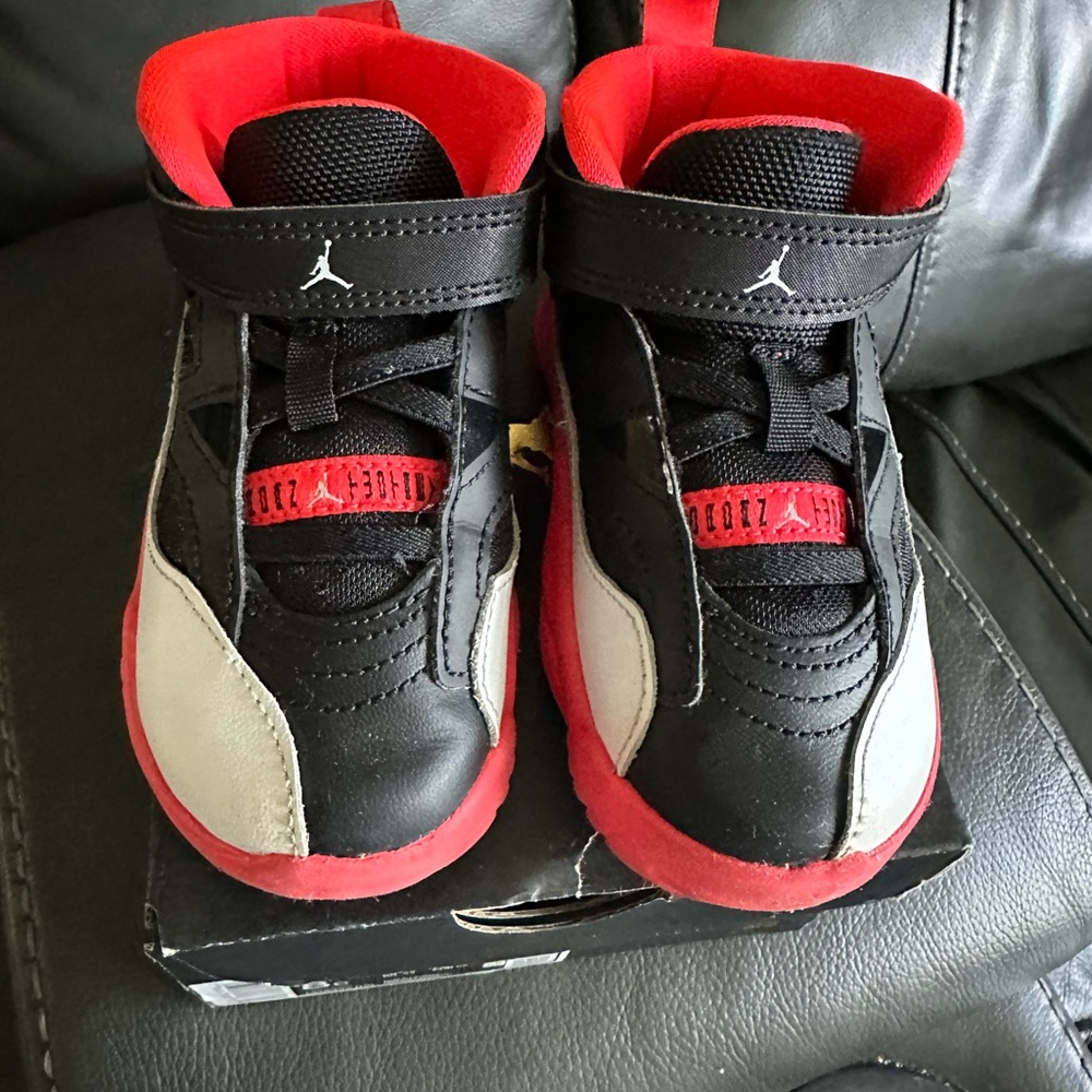 Used Nike Jumpman two trey toddler size 8
